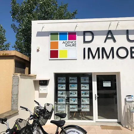 Jolie Maison D'angle, Pour 4 Couchages, Terrasse, Piscine Commune A 400m De Lrjp134