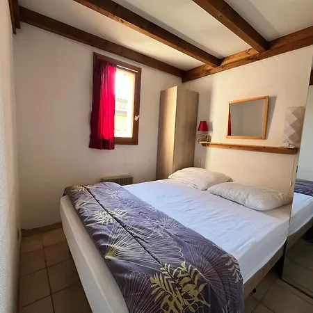 Jolie Maison D'angle, Pour 4 Couchages, Terrasse, Piscine Commune A 400m De Lrjp134 * Portiragnes