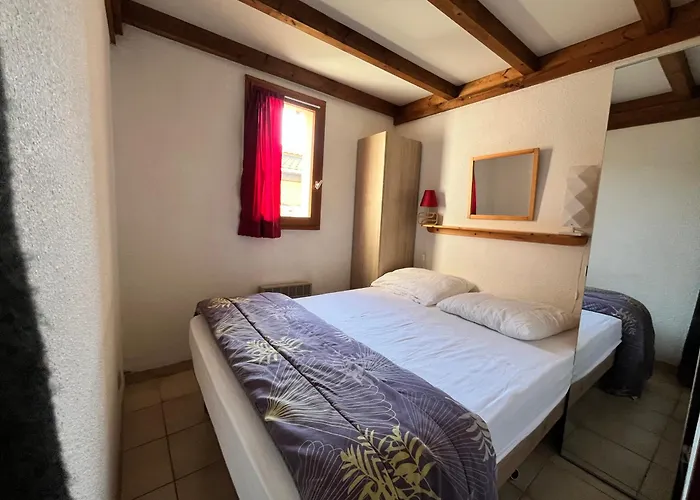 Jolie Maison D'angle, Pour 4 Couchages, Terrasse, Piscine Commune A 400m De Lrjp134 * Portiragnes