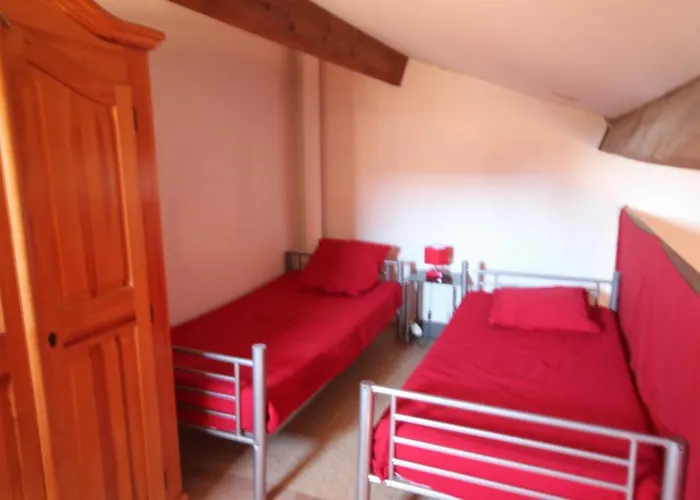 Jolie Maison D'angle, Pour 4 Couchages, Terrasse, Piscine Commune A 400m De Lrjp134 *